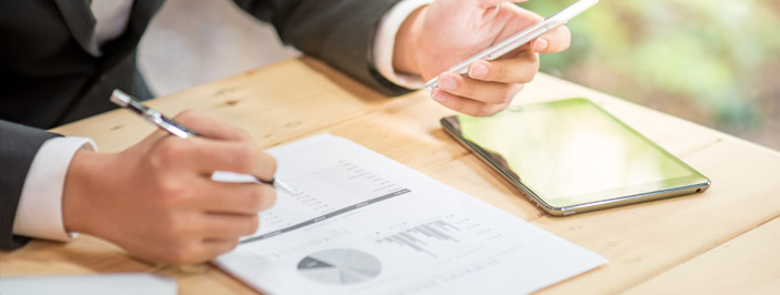 SMB IT Statistics, and a man looking at them thussly.